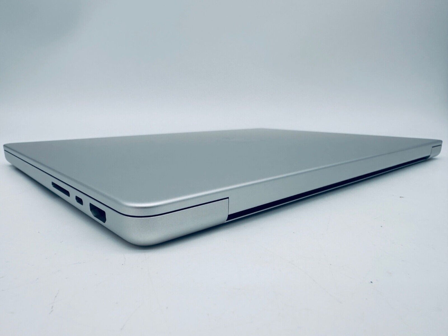 Apple MacBook Pro 14" 2023 M2 Pro 10-Core CPU 16-Core GPU 16GB 512GB In Silver