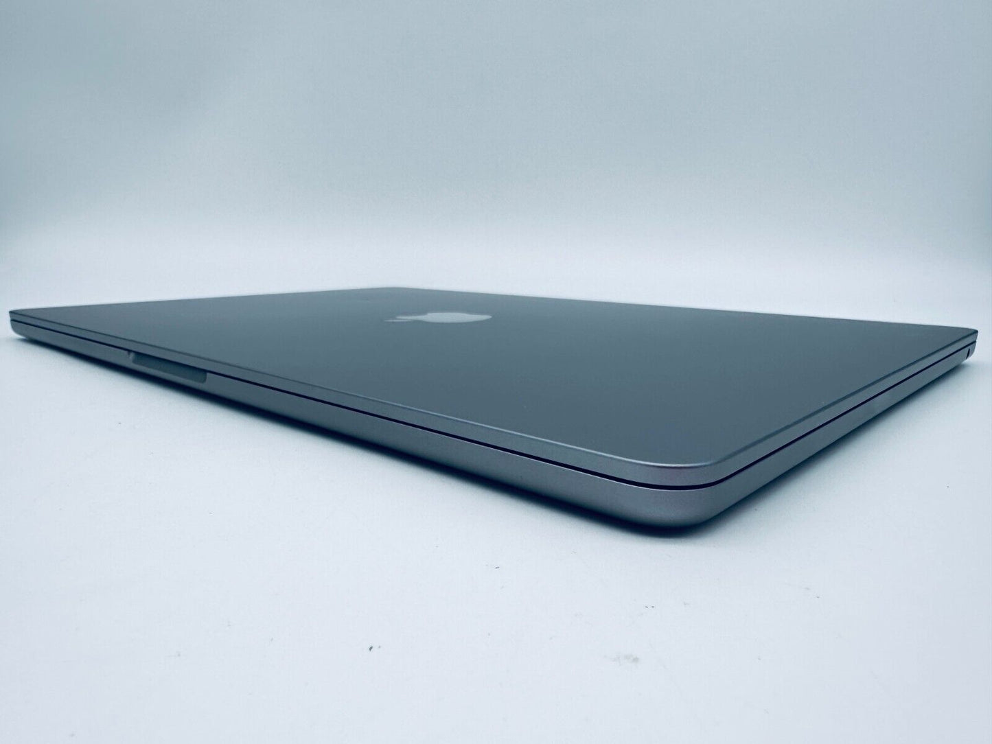 Apple MacBook Air 15.3" M2 8-Core CPU 10-Core GPU 8GB Ram 256GB SSD, Space Grey
