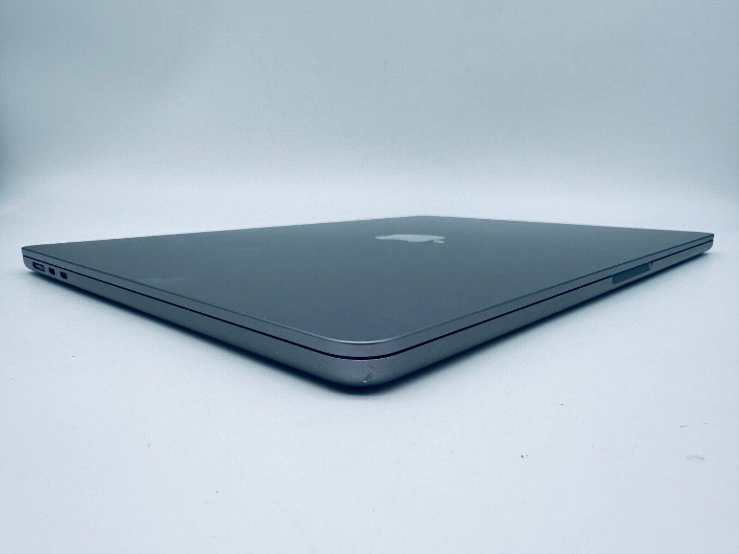 Apple MacBook Air 15.3" M2 8-Core CPU 10-Core GPU 8GB Ram 256GB SSD, Space Grey