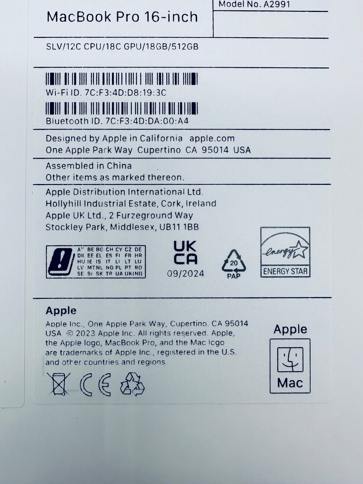 New Apple MacBook Pro 16" 2023 M3 Pro 12-Core CPU 18-Core GPU 18GB, 512GB Silver