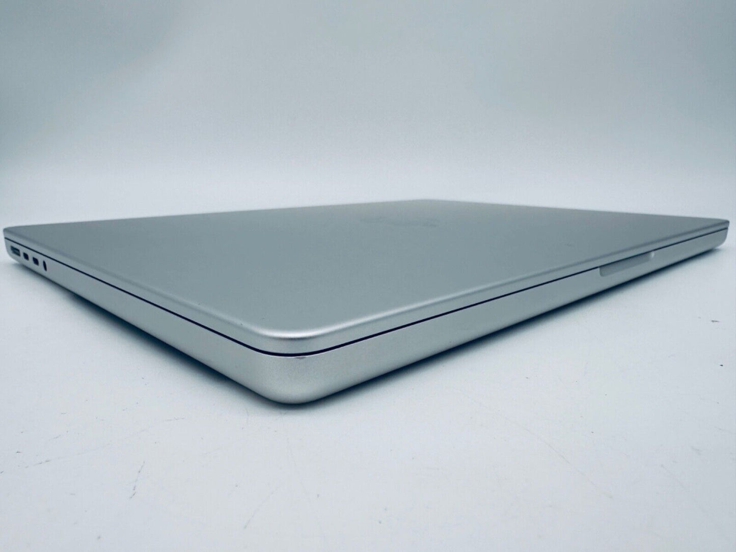 Apple MacBook Pro 14" 2023 M2 Pro 10-Core CPU 16-Core GPU 16GB 512GB In Silver