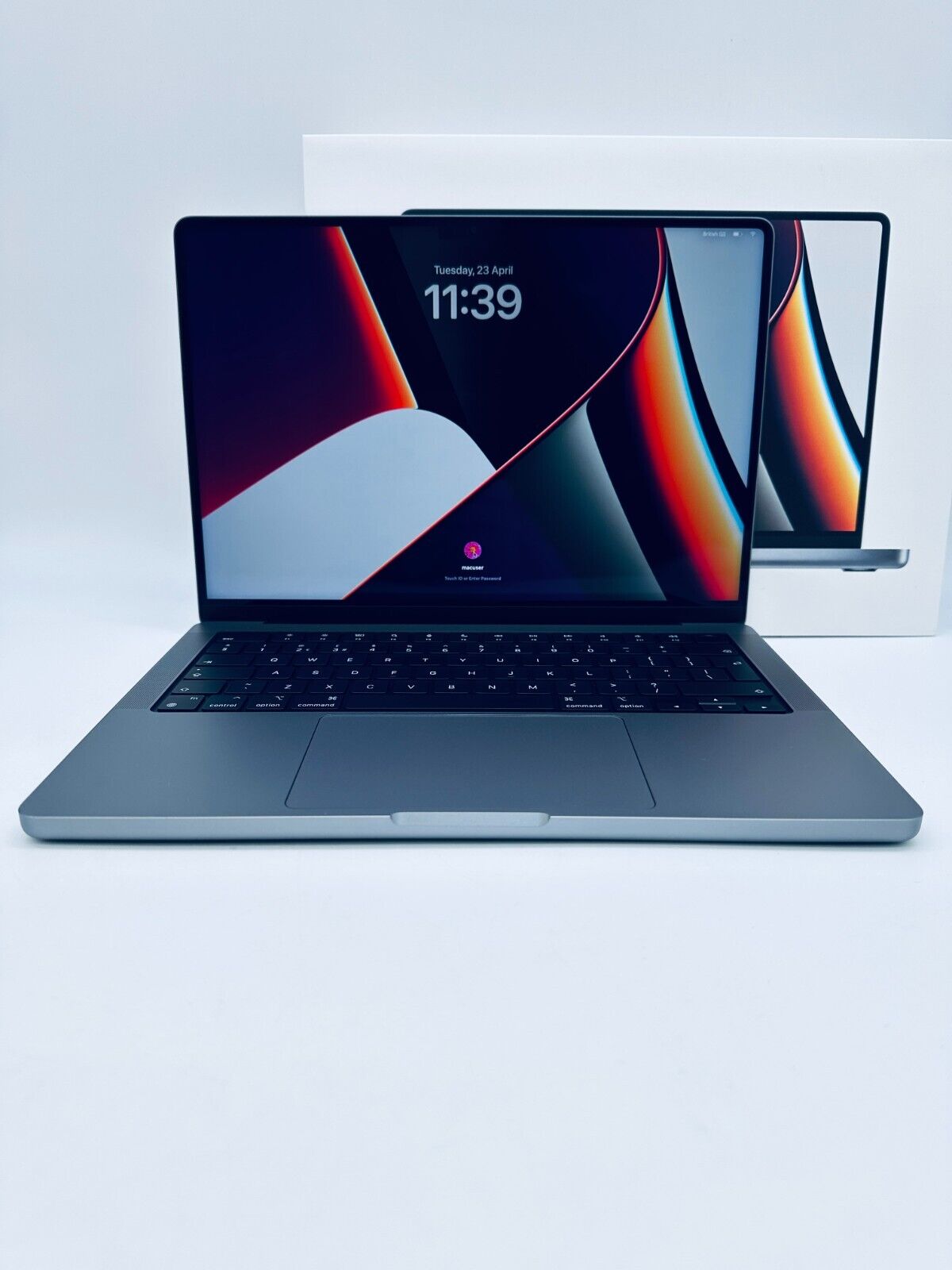 Apple MacBook Pro 14" M1 Pro 8-Core CPU 14-Core GPU 16GB 512GB SSD In Space Grey