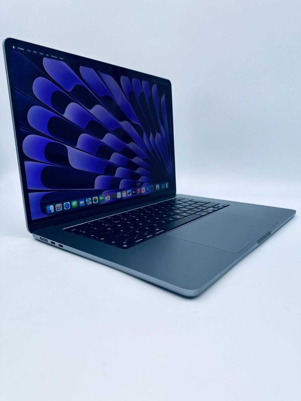 Apple MacBook Air 15.3" M2 8-Core CPU 10-Core GPU 8GB Ram 256GB SSD, Space Grey