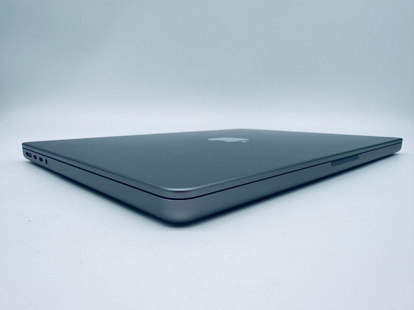 Apple MacBook Pro 14" 2023 M3 8-Core CPU 10-Core GPU 8GB 512GB SSD In Space Grey