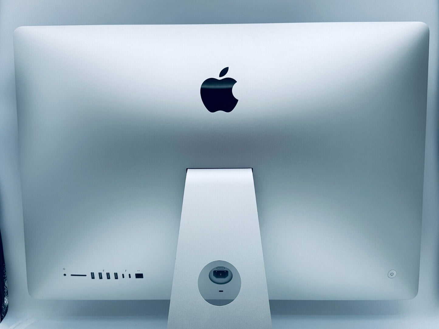 Apple iMac 27" 5K Retina 2019 3.7GHz 6‑core Intel Core i5 8GB, 1TB SSD, 580X 8GB