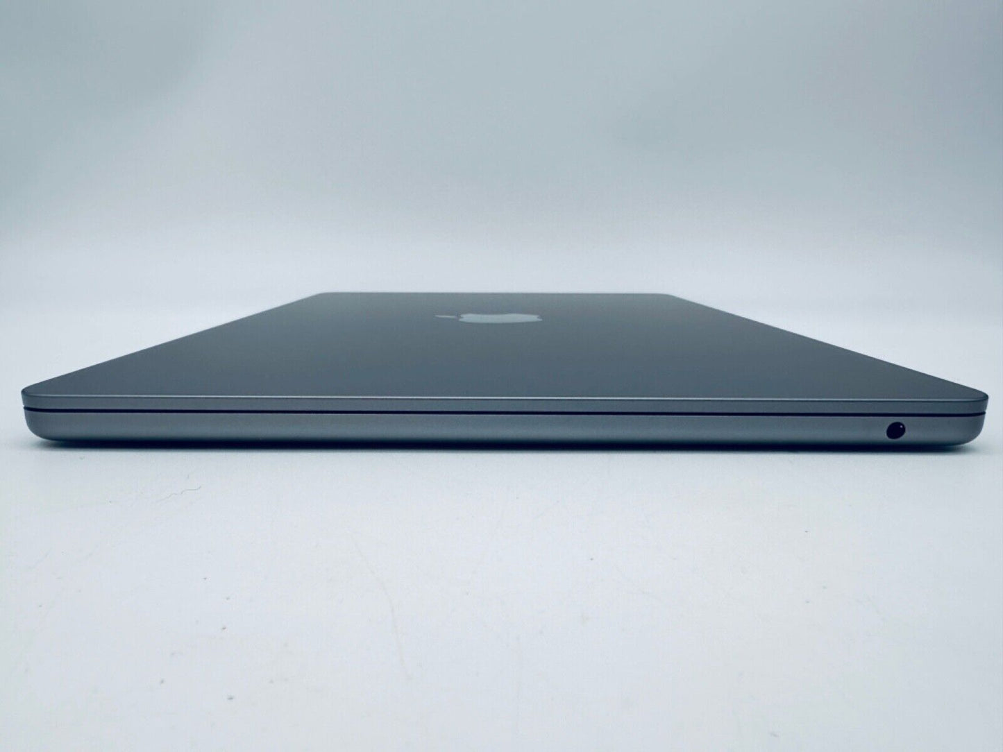 Apple M2 MacBook Air 13-Inch 8-Core CPU 8-Core GPU 8GB, 256GB SSD In Space Grey