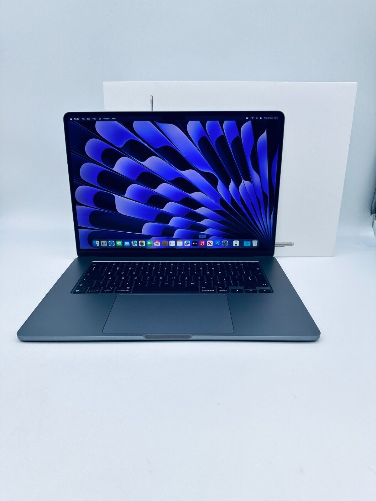Apple MacBook Air 15.3" M2 8-Core CPU 10-Core GPU 8GB Ram 256GB SSD, Space Grey