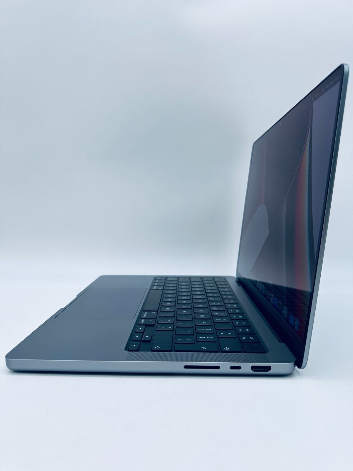 Apple MacBook Pro 14" M1 Pro 8-Core CPU 14-Core GPU 16GB 512GB SSD In Space Grey