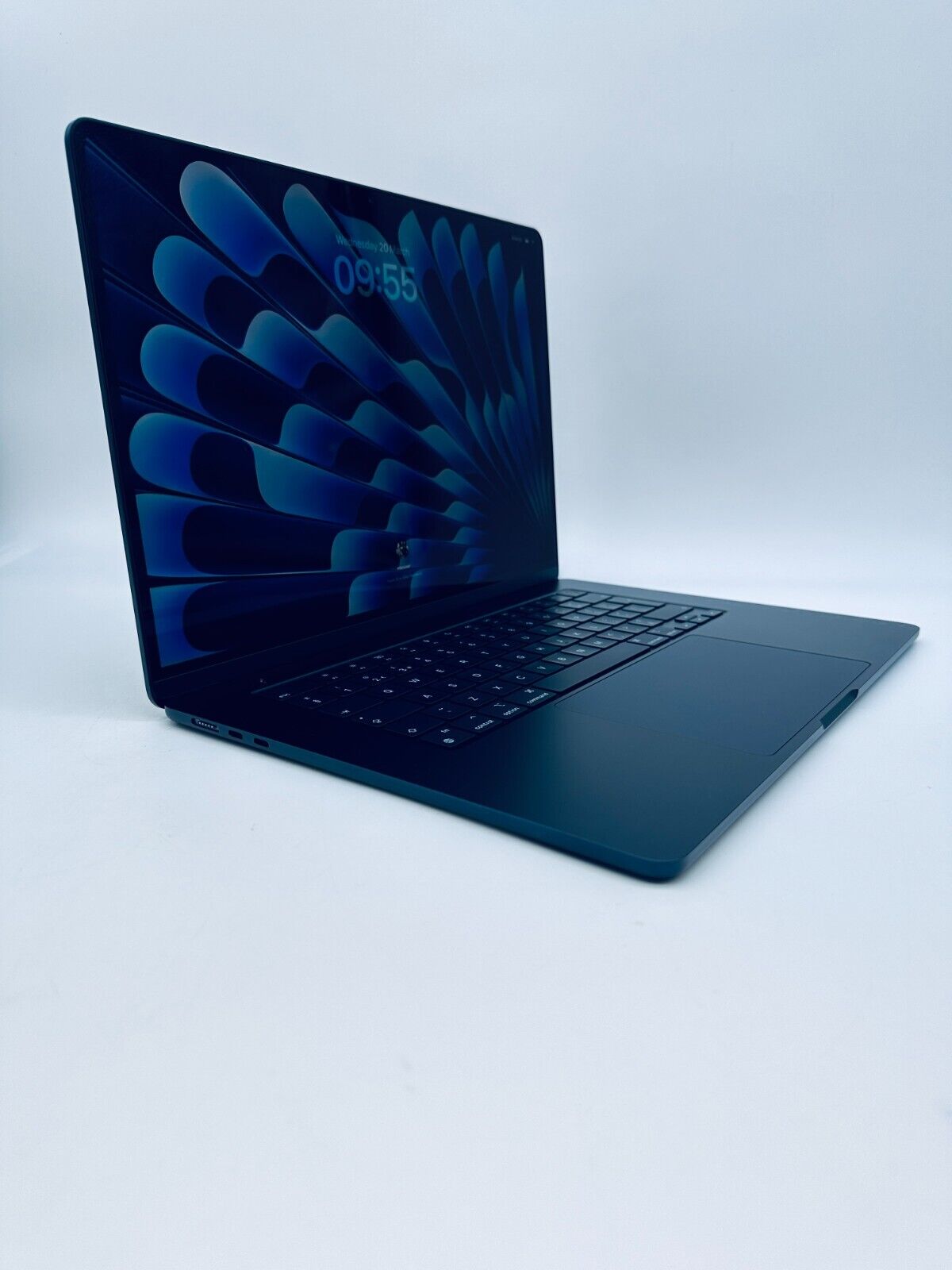 Apple MacBook Air 15.3" M2 8-Core CPU 10-Core GPU 8GB RAM 256GB Midnight Blue A+