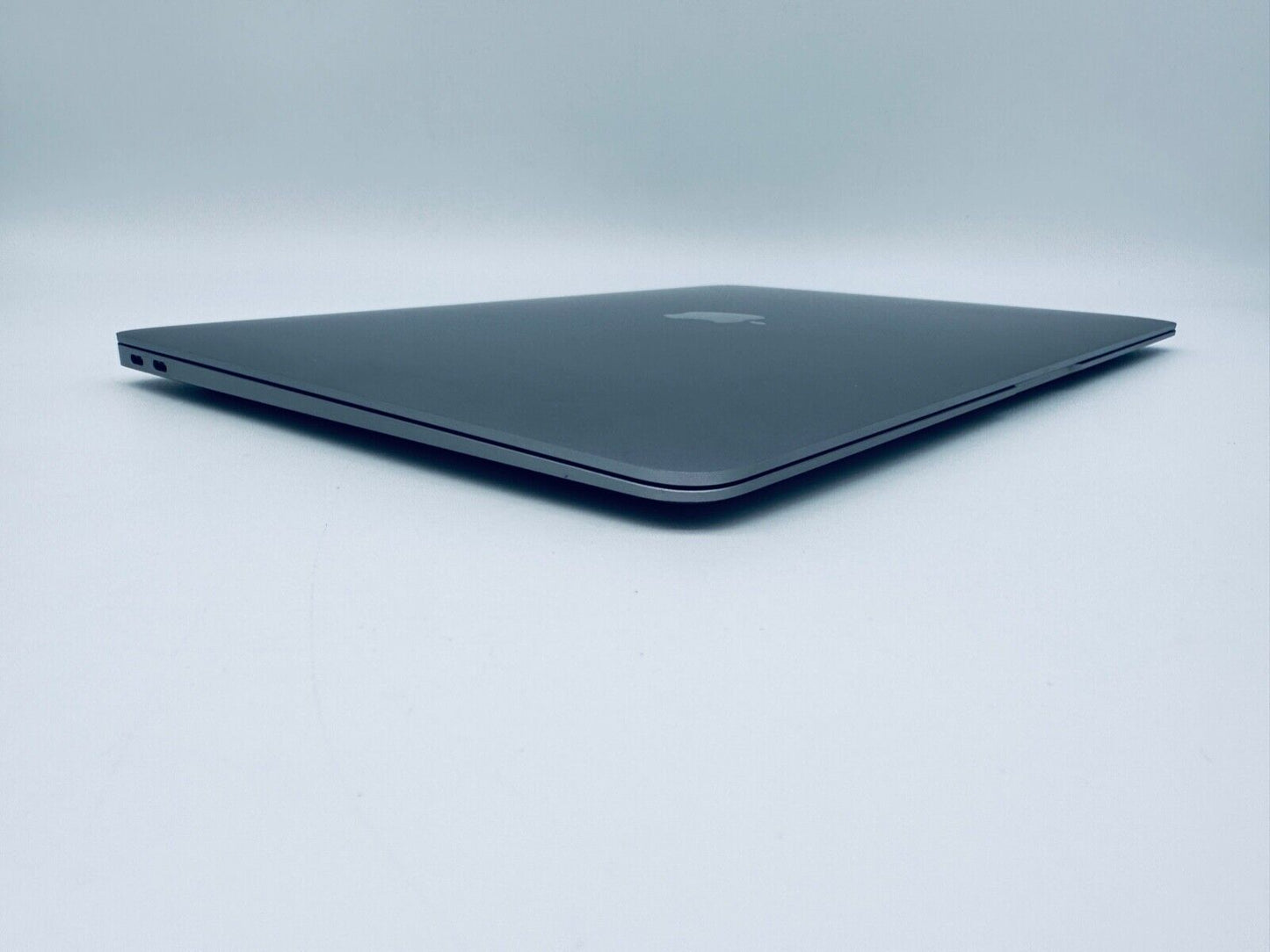Apple MacBook Air 13" Retina M1 8-Core CPU 7-Core GPU 16GB Ram 256GB SSD