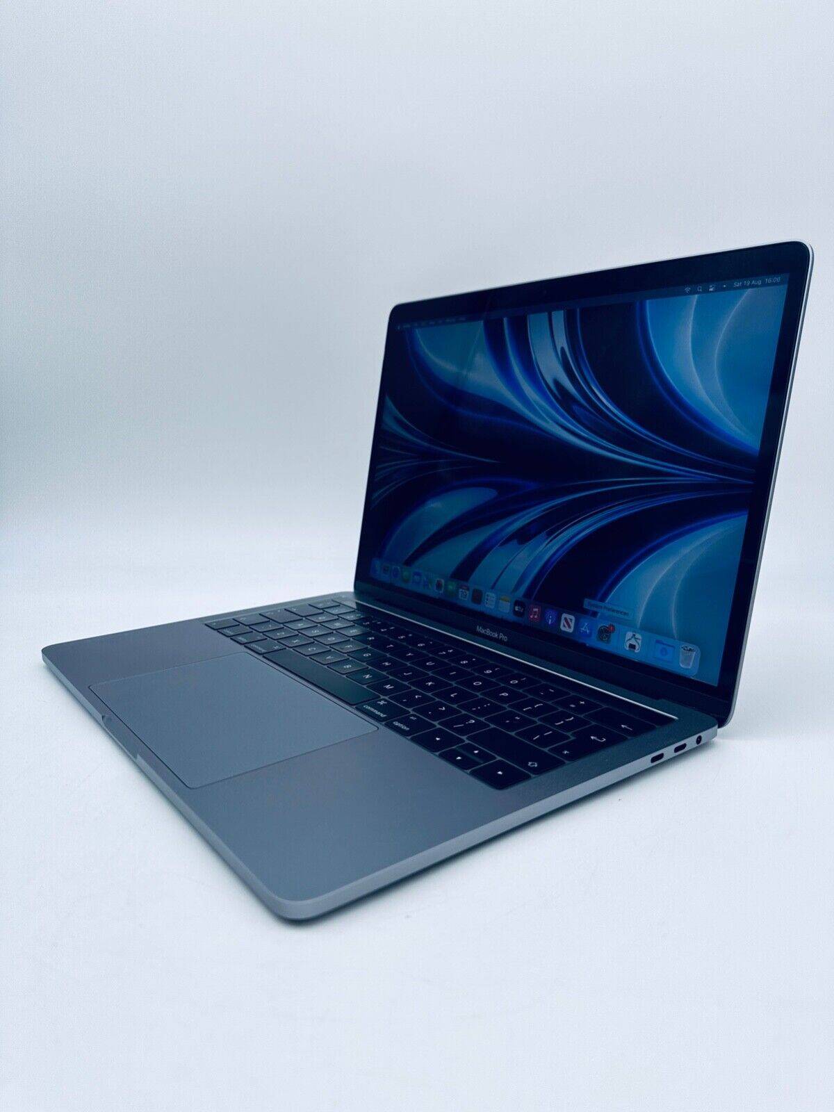Apple MacBook Pro 13" 2017 Touch Bar Intel Core i5 3.1Ghz 16GB 512GB SSD