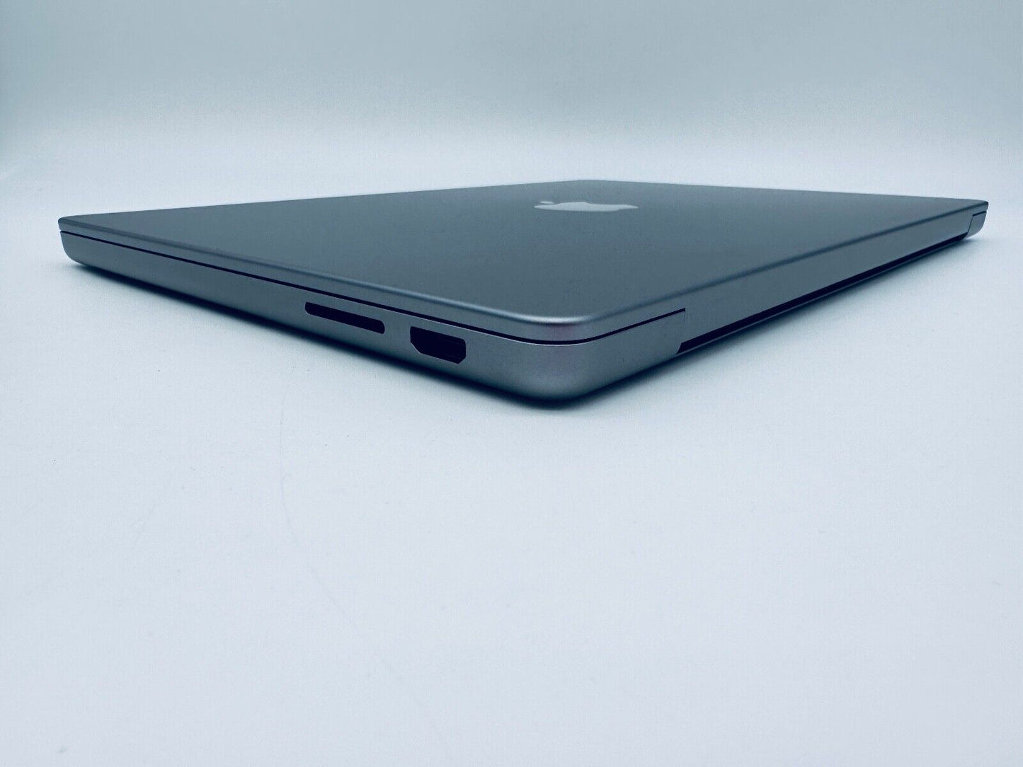 Apple MacBook Pro 14" 2023 M3 8-Core CPU 10-Core GPU 8GB 512GB SSD