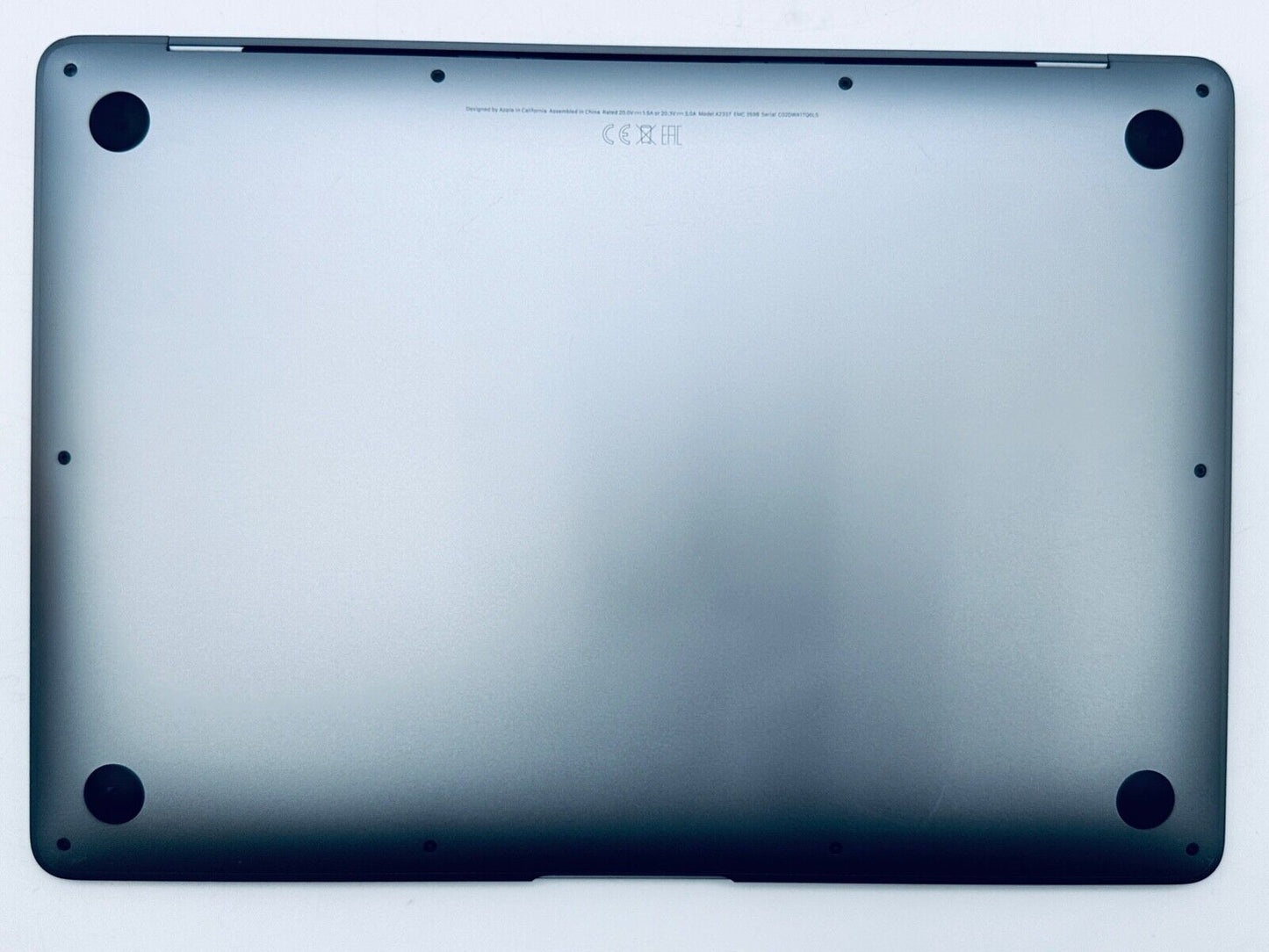 Apple MacBook Air 13" Retina M1 8-Core CPU 8-GPU 8GB Ram 512GB SSD