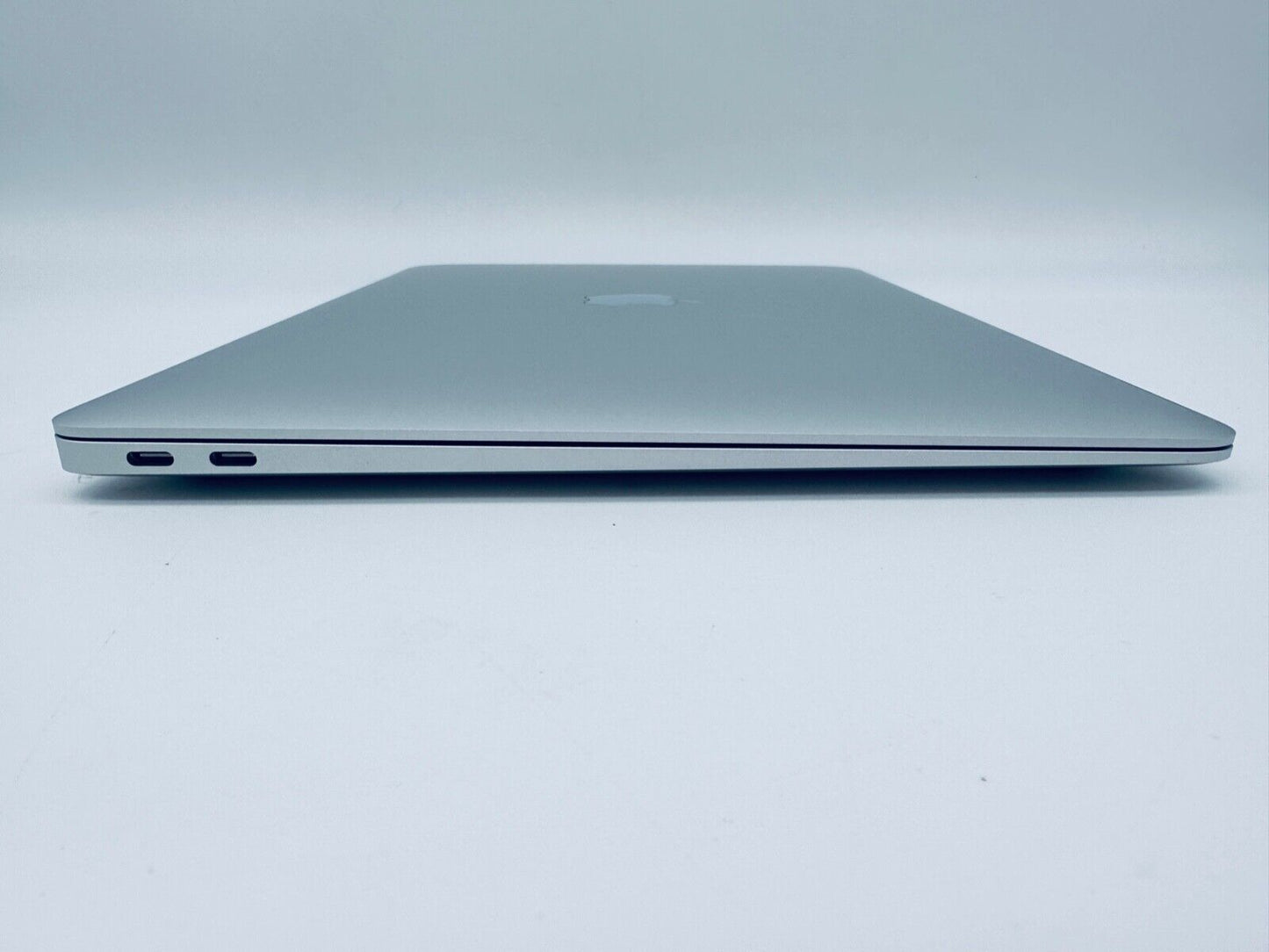 Apple MacBook Air 13" Retina M1 8-Core CPU 7-Core GPU 16GB Ram 256GB SSD