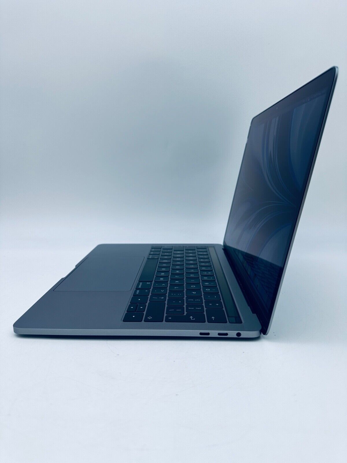 Apple MacBook Pro 13" 2017 Touch Bar Intel Core i5 3.1Ghz 16GB 512GB SSD