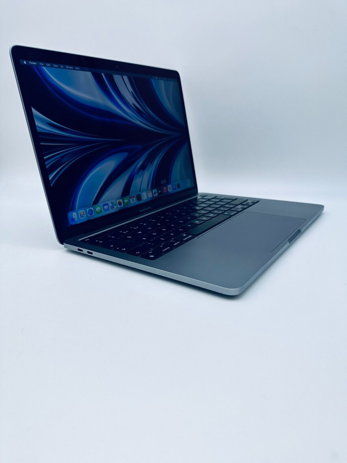 Apple MacBook Pro 13 M2 Touch Bar 8-Core CPU 10-GPU 16GB Ram 1TB SSD