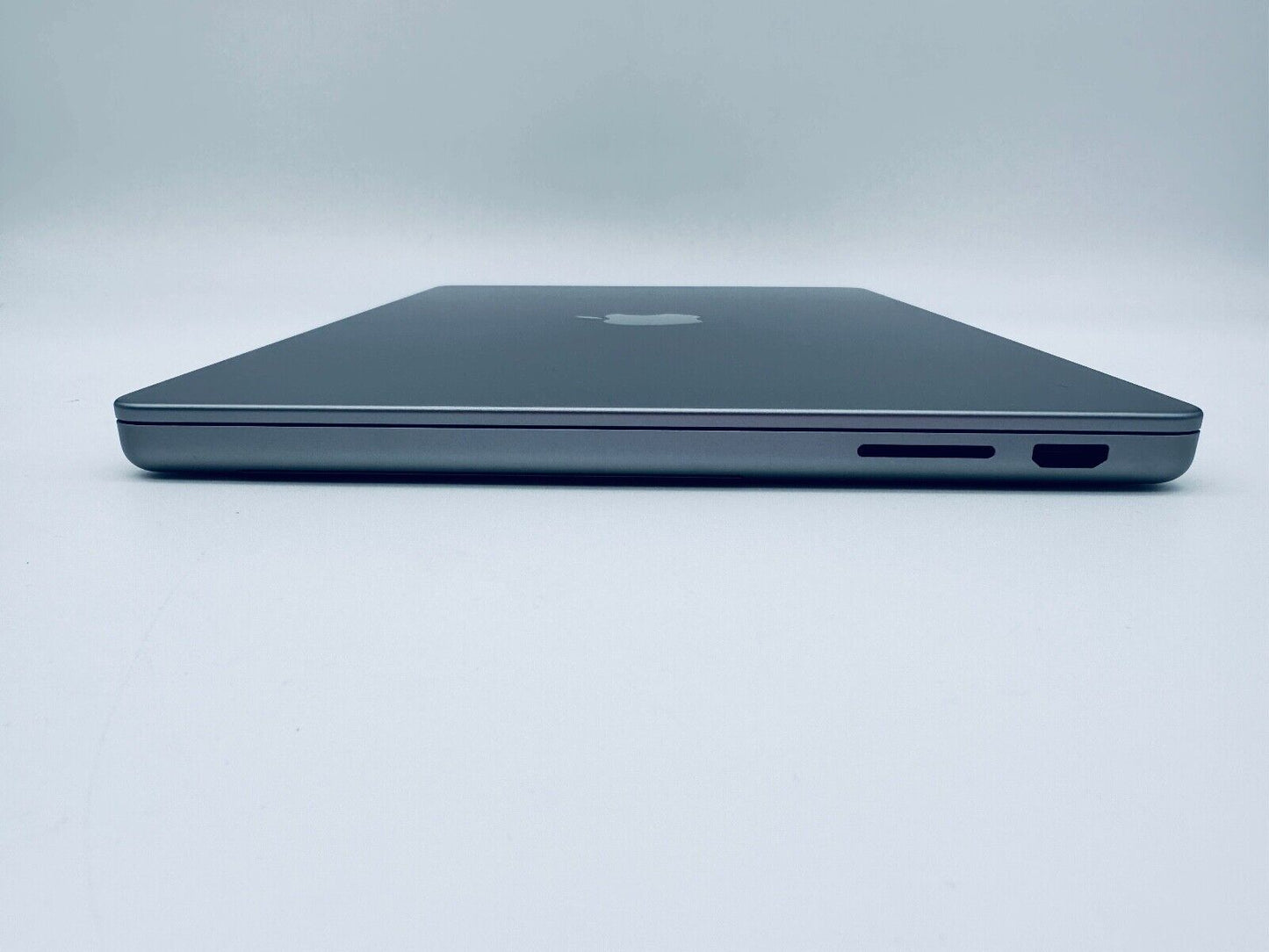 Apple MacBook Pro 14" 2023 M3 8-Core CPU 10-Core GPU 8GB 512GB SSD