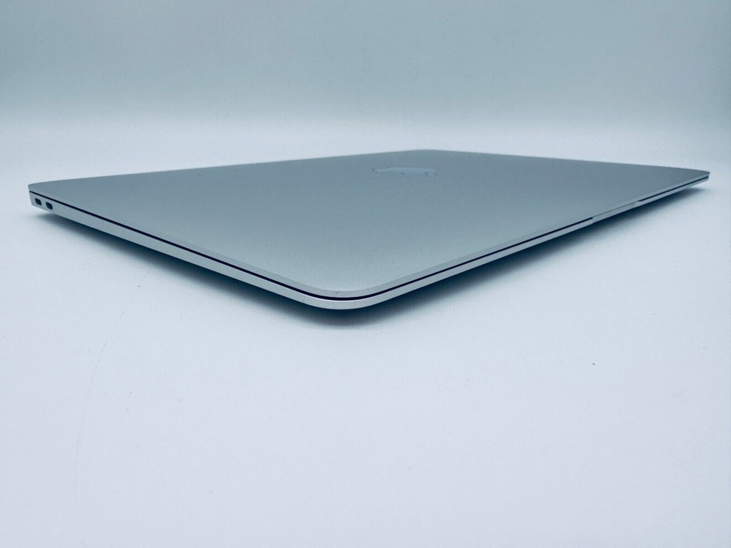 Apple MacBook Air 13" Retina M1 8-Core CPU 7-Core GPU 16GB Ram 256GB SSD