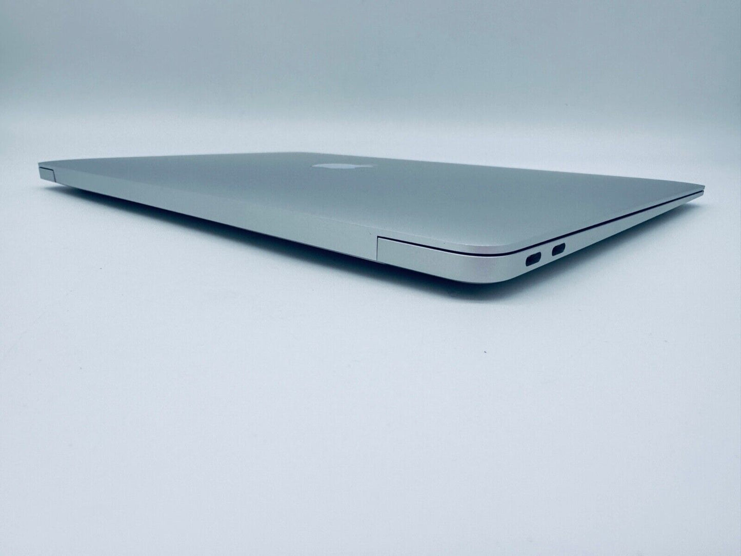 Apple MacBook Air 13" Retina M1 8-Core CPU 7-Core GPU 16GB Ram 256GB SSD
