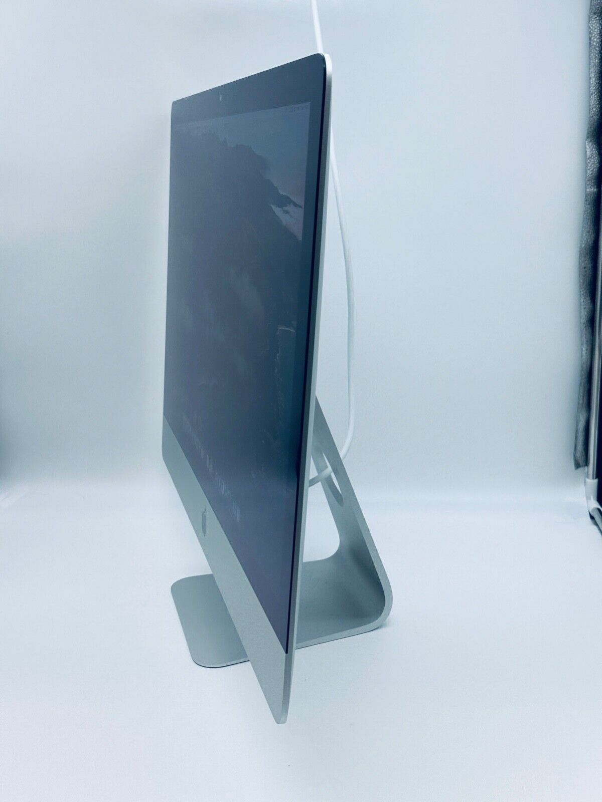 Apple iMac 27" 5K Screen Late 2015 Intel i5 3.3Ghz 4-Core, 16GB 512GB SSD