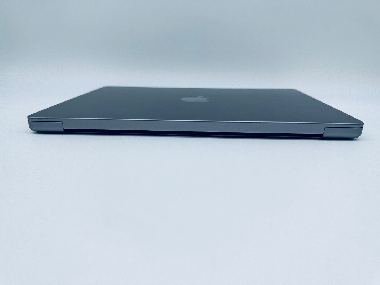 Apple MacBook Pro 14" 2023 M3 8-Core CPU 10-Core GPU 8GB 512GB SSD