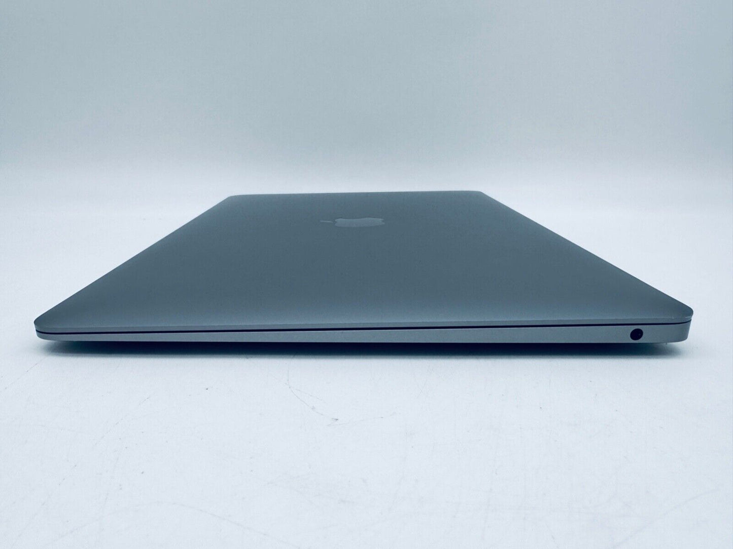 Apple MacBook Air 13" Retina M1 8-Core CPU 8-GPU 8GB Ram 512GB SSD