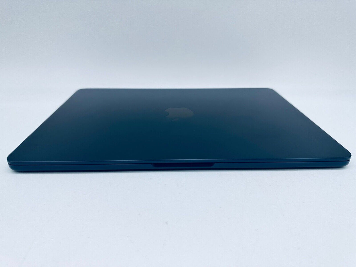 Apple M2 MacBook Air 13.6" 8-Core 10-GPU 8GB Ram 512GB SSD In Midnight Blue