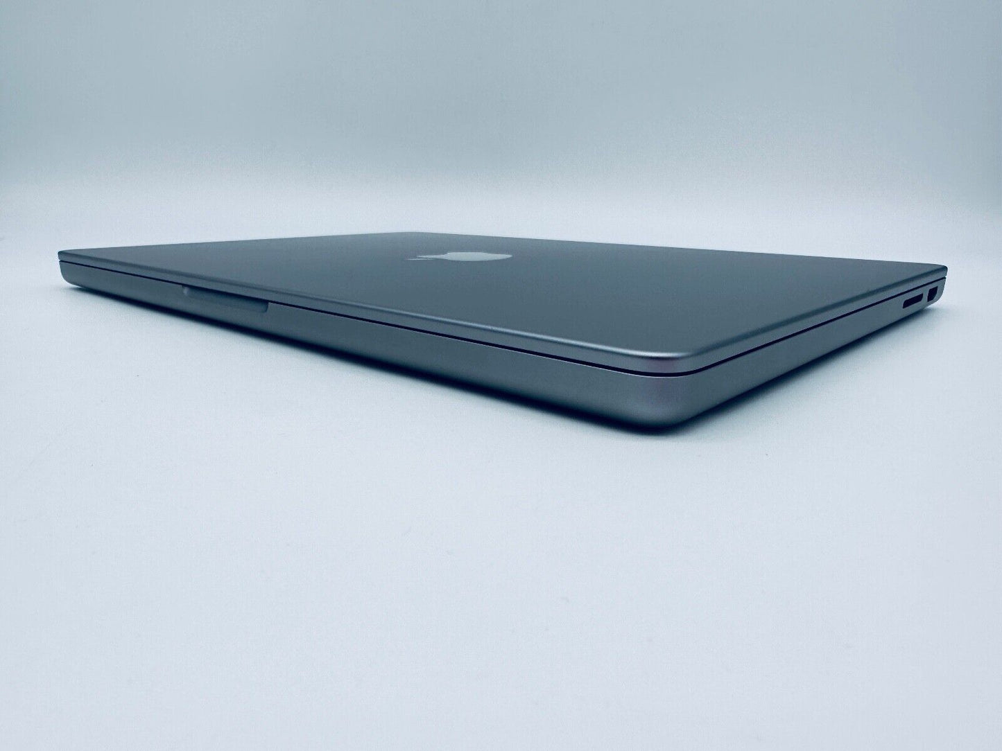 Apple MacBook Pro 14" 2023 M3 8-Core CPU 10-Core GPU 8GB 512GB SSD