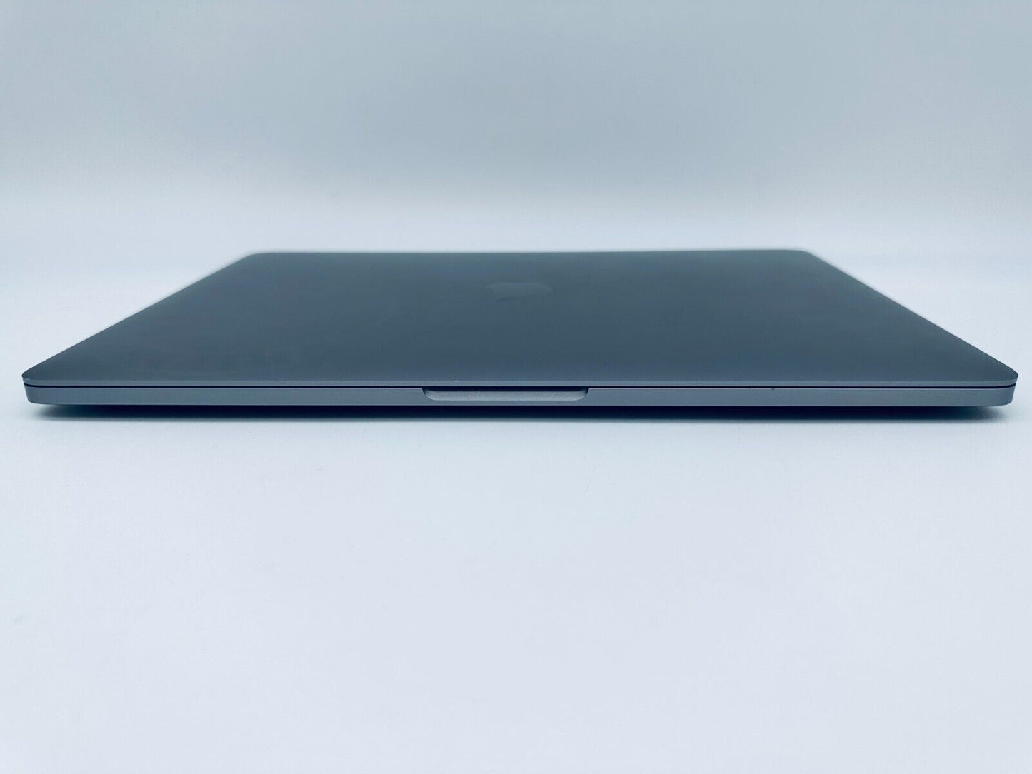 Apple MacBook Pro 13" Retina M1 Touch Bar 8-Core CPU 8-GPU 8GB Ram 256GB SSD