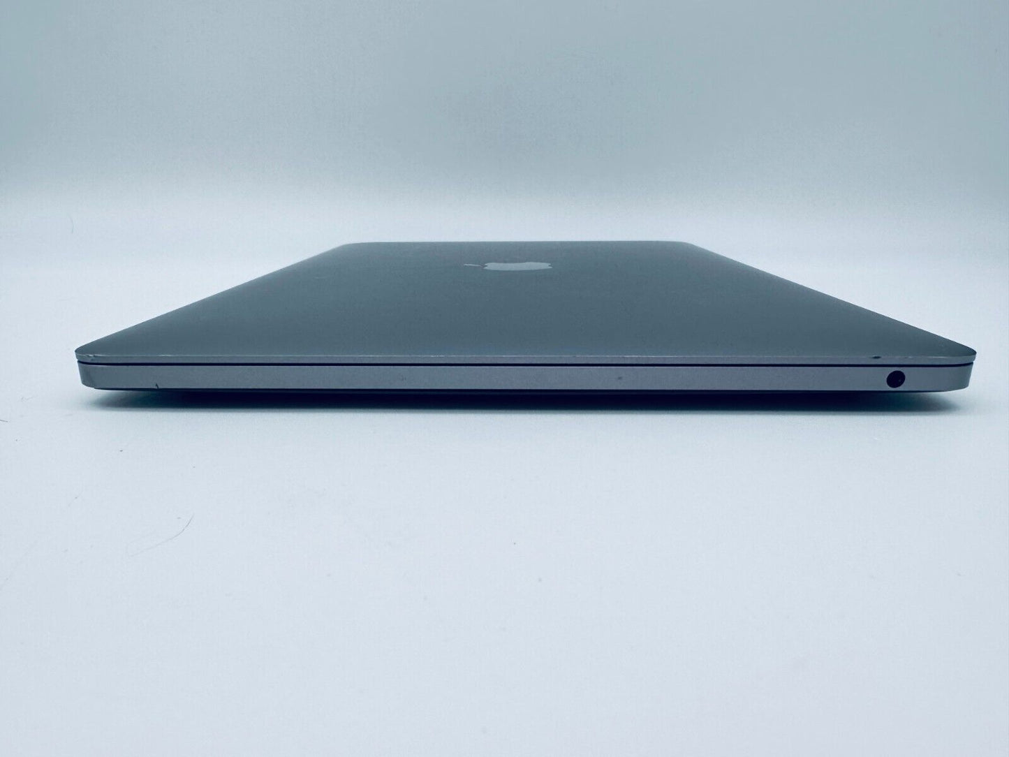Apple MacBook Pro 13 M2 Touch Bar 8-Core CPU 10-GPU 16GB Ram 1TB SSD