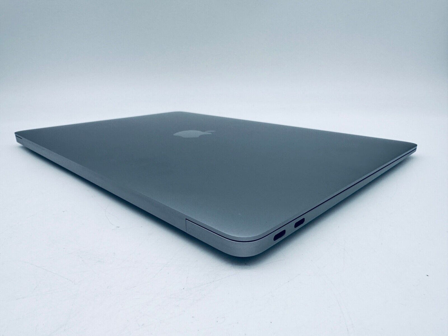 Apple MacBook Air 13" Retina M1 8-Core CPU 8-GPU 16GB Ram 1TB SSD