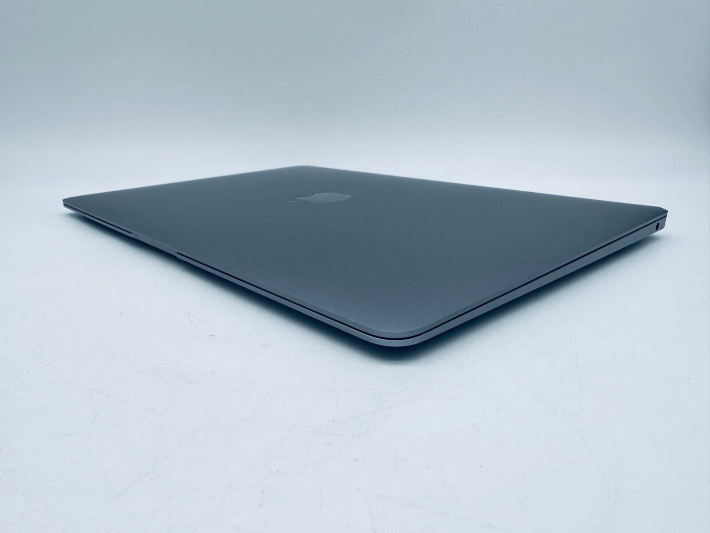 Apple MacBook Air 13" Retina M1 8-Core CPU 8-GPU 8GB Ram 512GB SSD