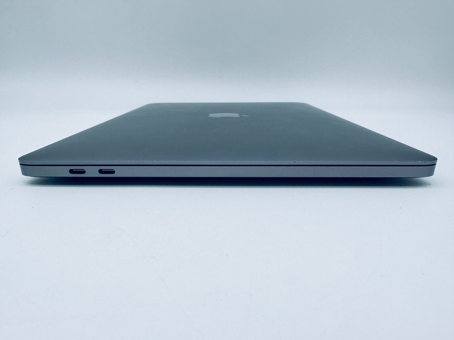 Apple MacBook Pro 13" Retina M1 Touch Bar 8-Core CPU 8-GPU 8GB Ram 256GB SSD
