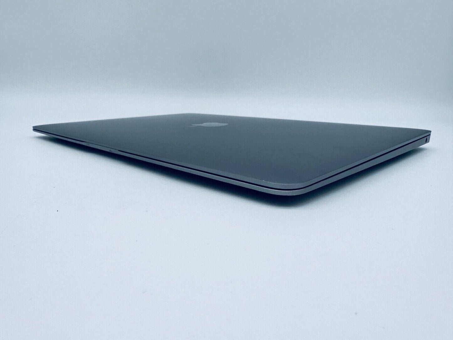 Apple MacBook Air 13" Retina M1 8-Core CPU 7-Core GPU 16GB Ram 512GB SSD
