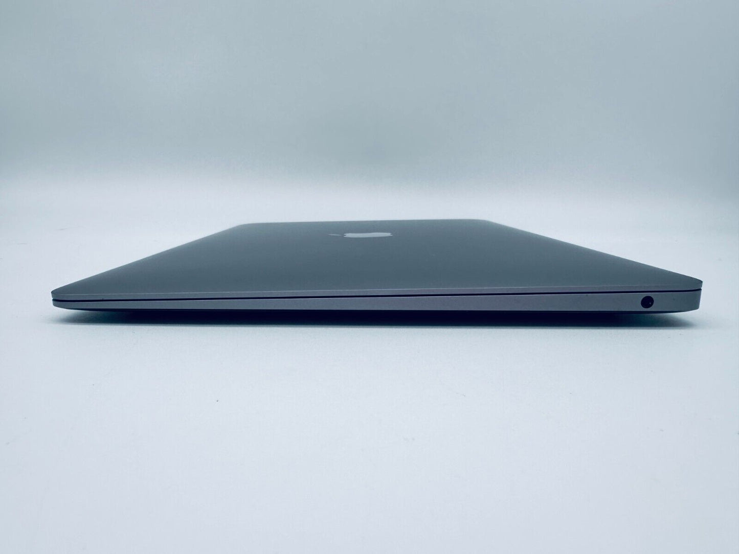 Apple MacBook Air 13" 2020 Retina Touch ID Intel i3 1.1Ghz 8GB, 256GB SSD