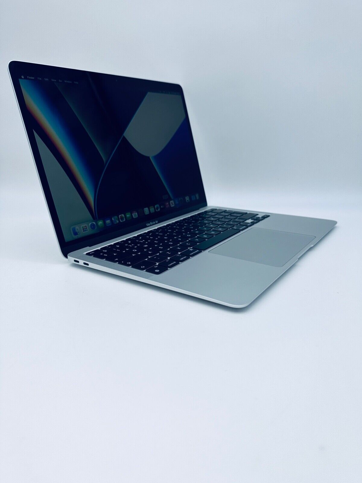Apple MacBook Air 13" Retina M1 8-Core CPU 7-Core GPU 16GB Ram 256GB SSD