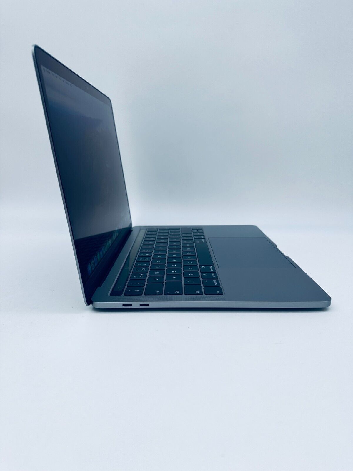 Apple MacBook Pro 13" Inch 2019 Core i7 1.7ghz, 16GB RAM, 256GB SSD