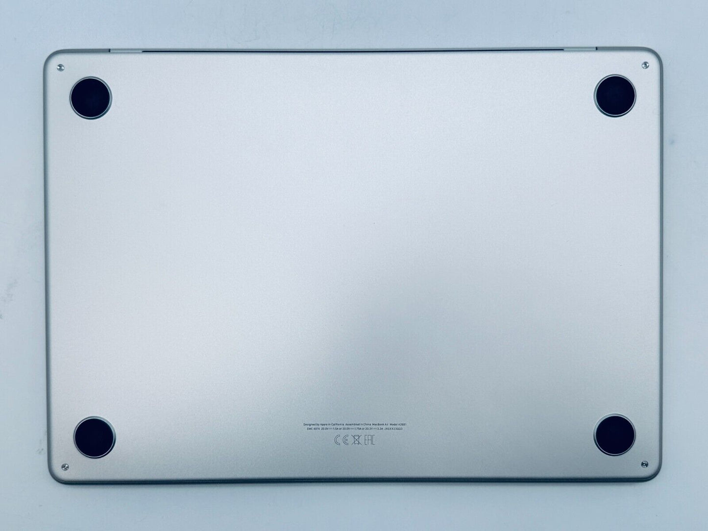 Apple M2 MacBook Air 13.6" 8-Core CPU 8-Core GPU 8GB Ram 256GB SSD