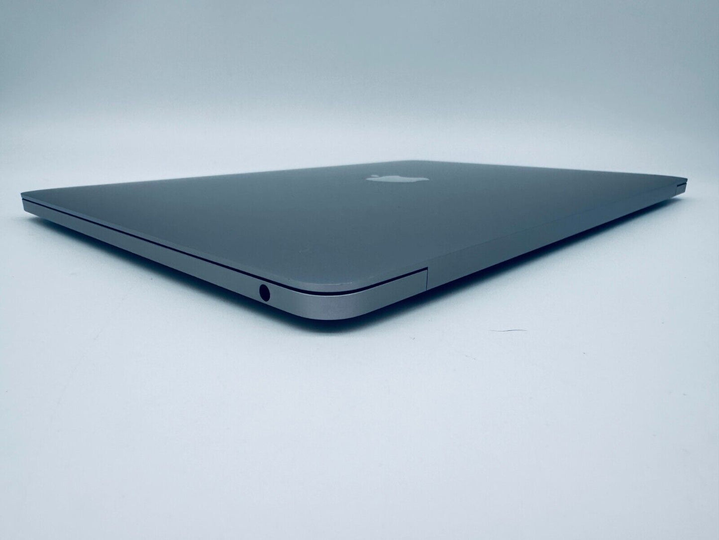 Apple MacBook Pro 13" Inch 2019 Core i7 1.7ghz, 16GB RAM, 256GB SSD