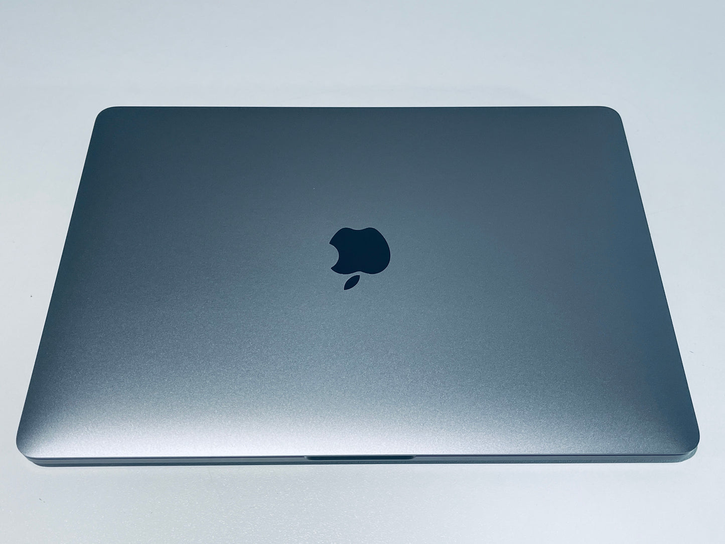 Apple MacBook Pro 13 Touch Bar ID M1 8-Core 8-GPU 16GB Ram 1TB SSD