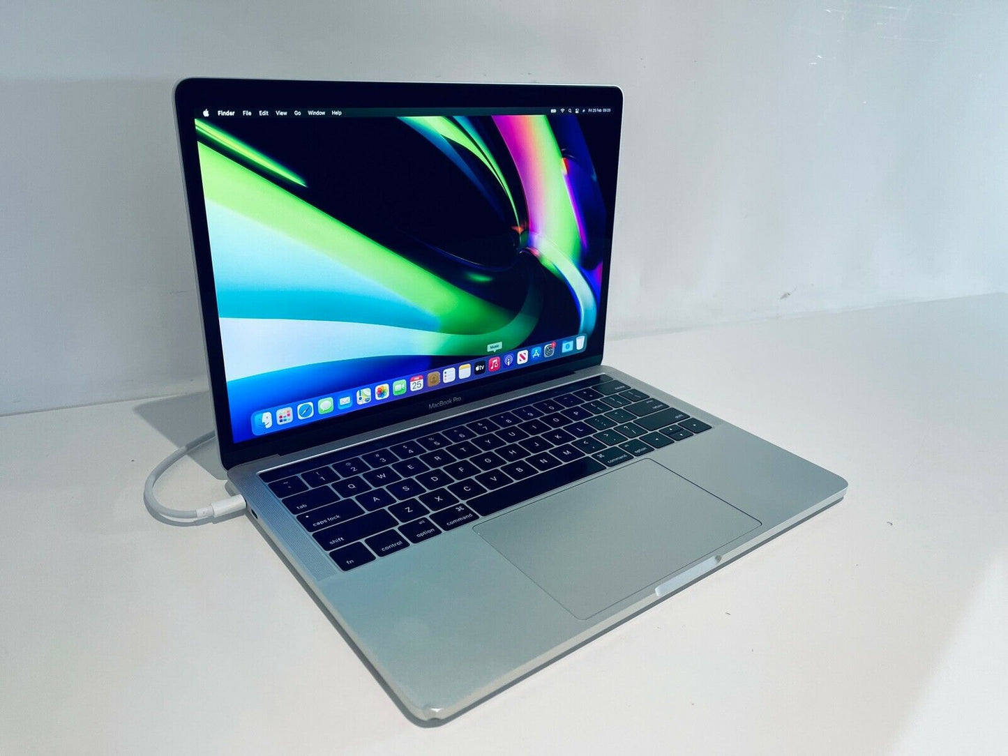 Apple MacBook Pro Retina 13" 2016 Touch Bar ID Core i5 2.9Ghz 8GB 512GB