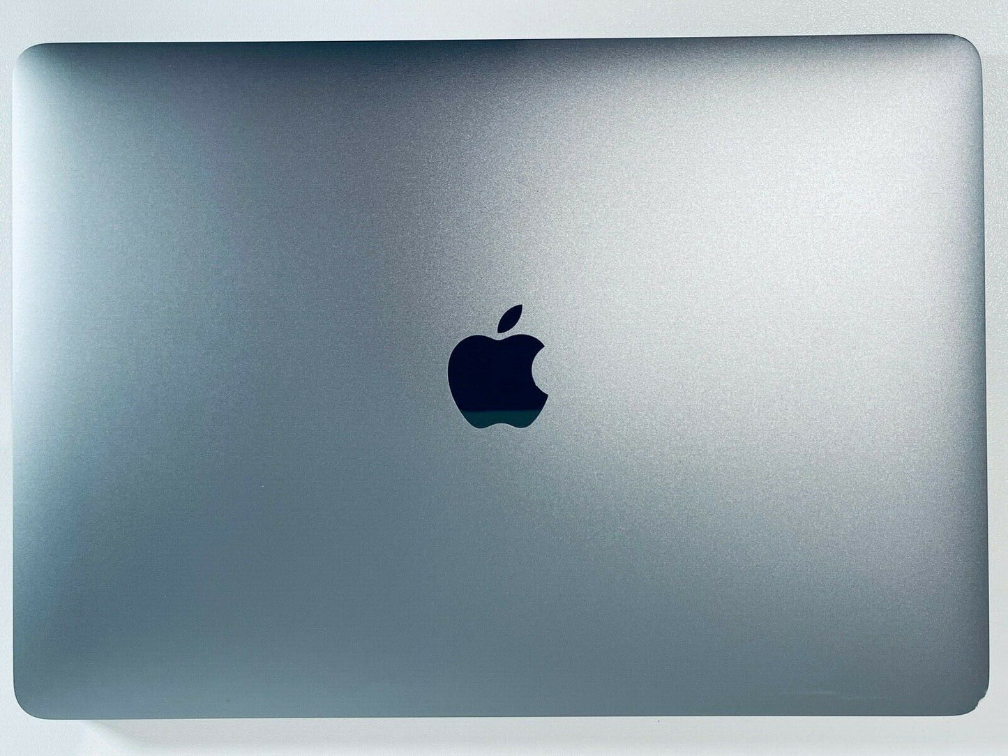 Apple MacBook Pro 13" 2020 Touch Bar Quad Core i5 2.0Ghz 32GB 2TB SSD