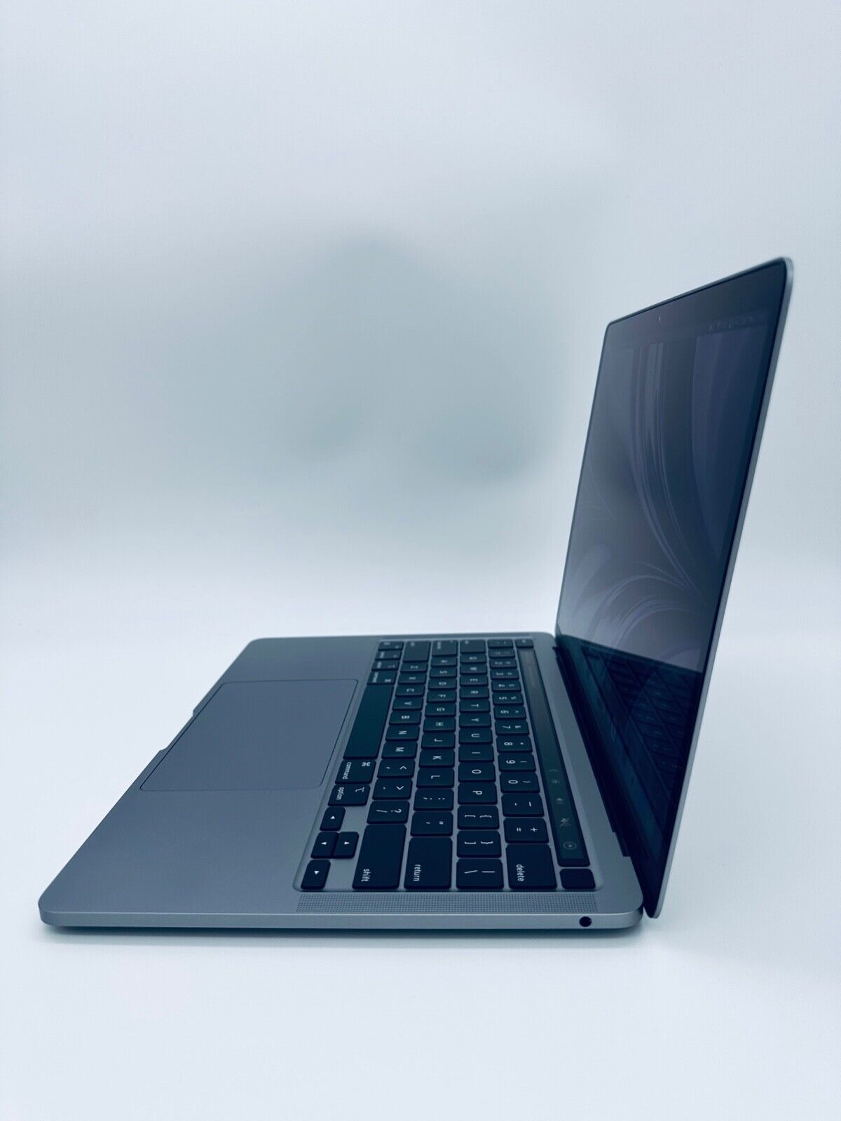 Apple MacBook Pro 13 Touch Bar ID M1 8-Core 8-GPU, 16GB Ram, 1TB SSD