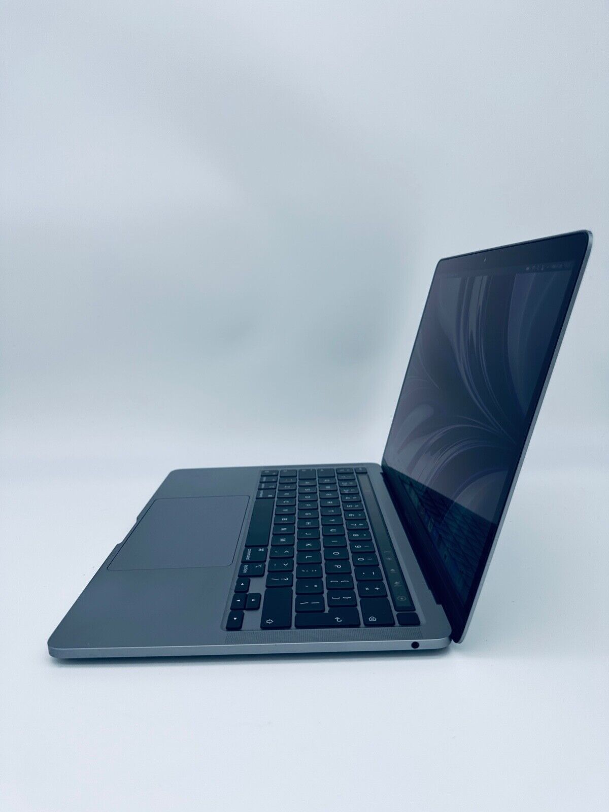 Apple MacBook Pro 13 Touch Bar M1 8-Core 8-GPU 16GB Ram 256GB SSD