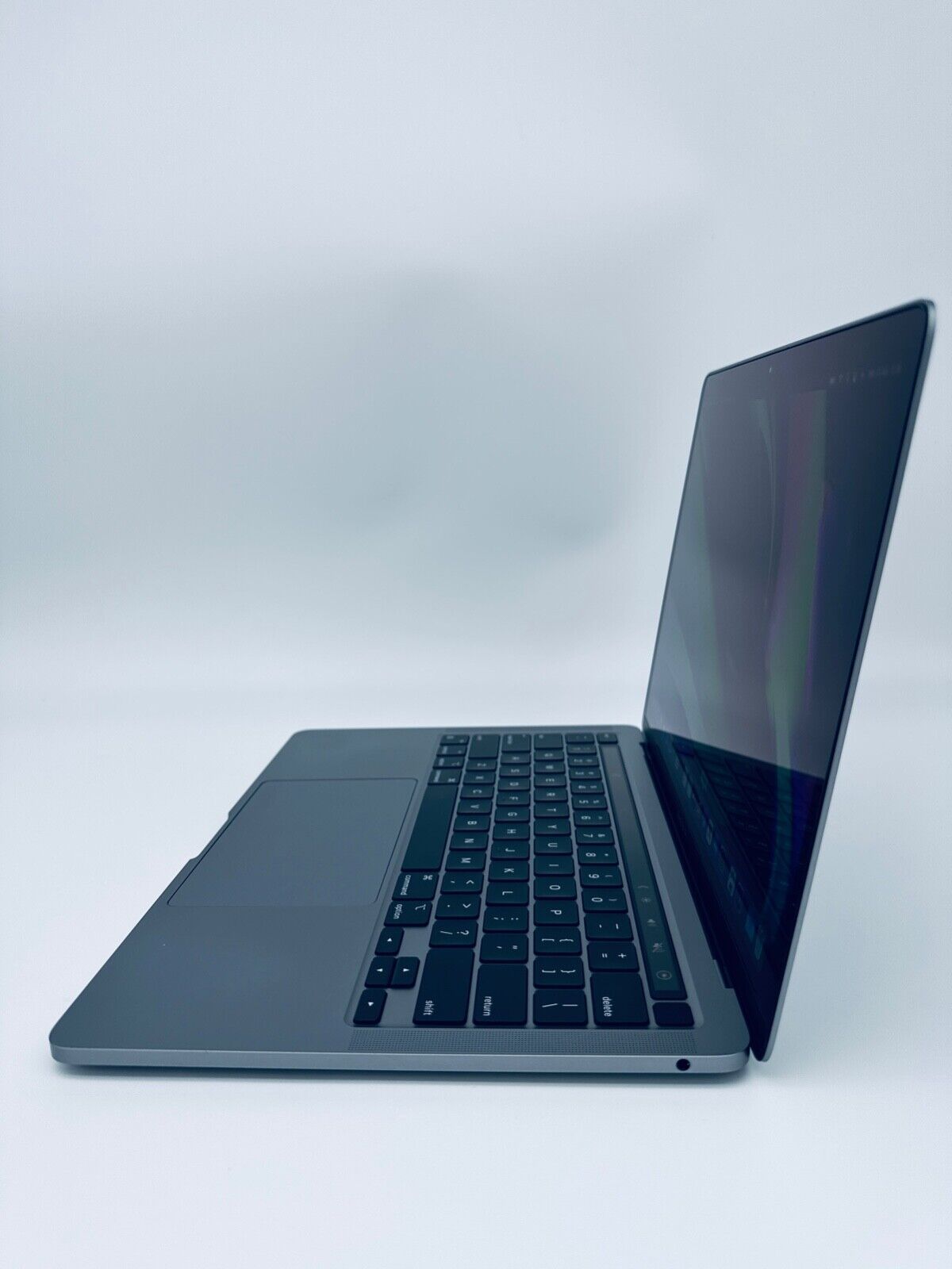 Apple MacBook Pro 13 Touch Bar ID M1 8-Core 8-GPU 16GB Ram 1TB SSD