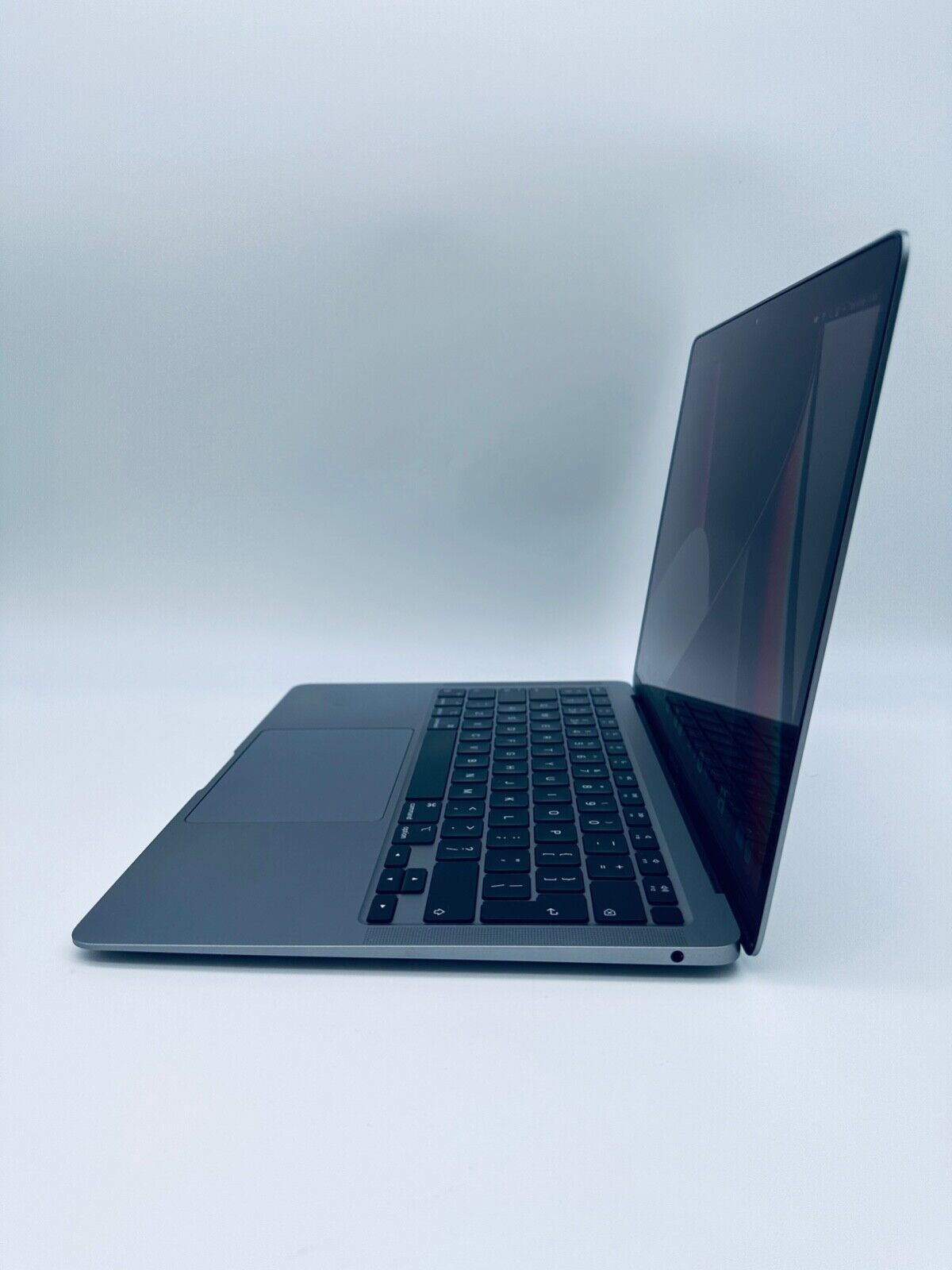 Apple MacBook Air 13" Retina M1 8-Core CPU 8-Core GPU 16GB Ram 1TB SSD