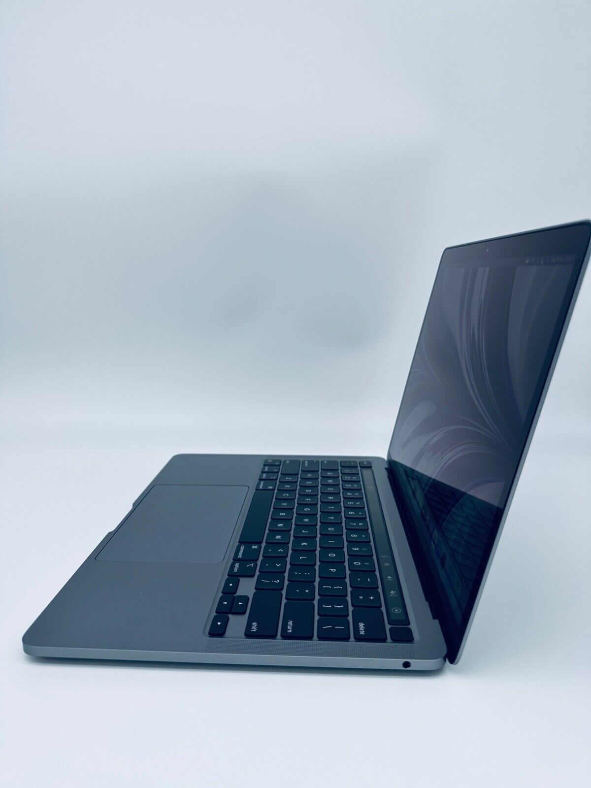 Apple MacBook Pro 13 Touch Bar ID M1 8-Core 8-GPU, 16GB Ram, 1TB SSD