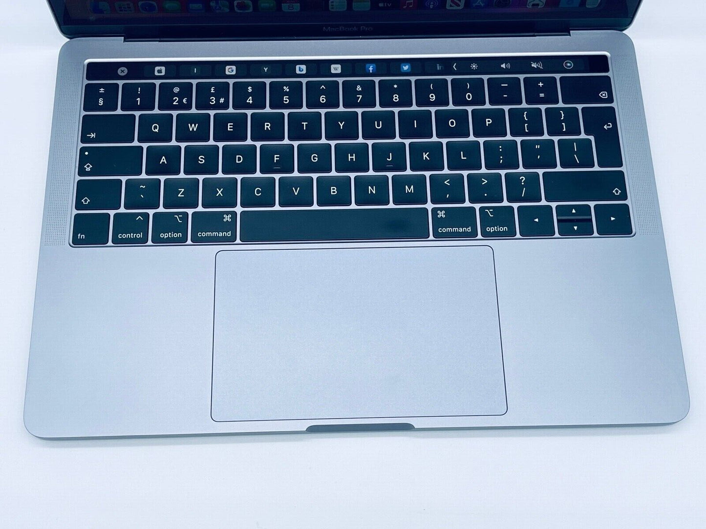 Apple MacBook Pro 13" 2019 Touch Bar Intel Quad Core i5 2.4Ghz 16GB 256GB SSD