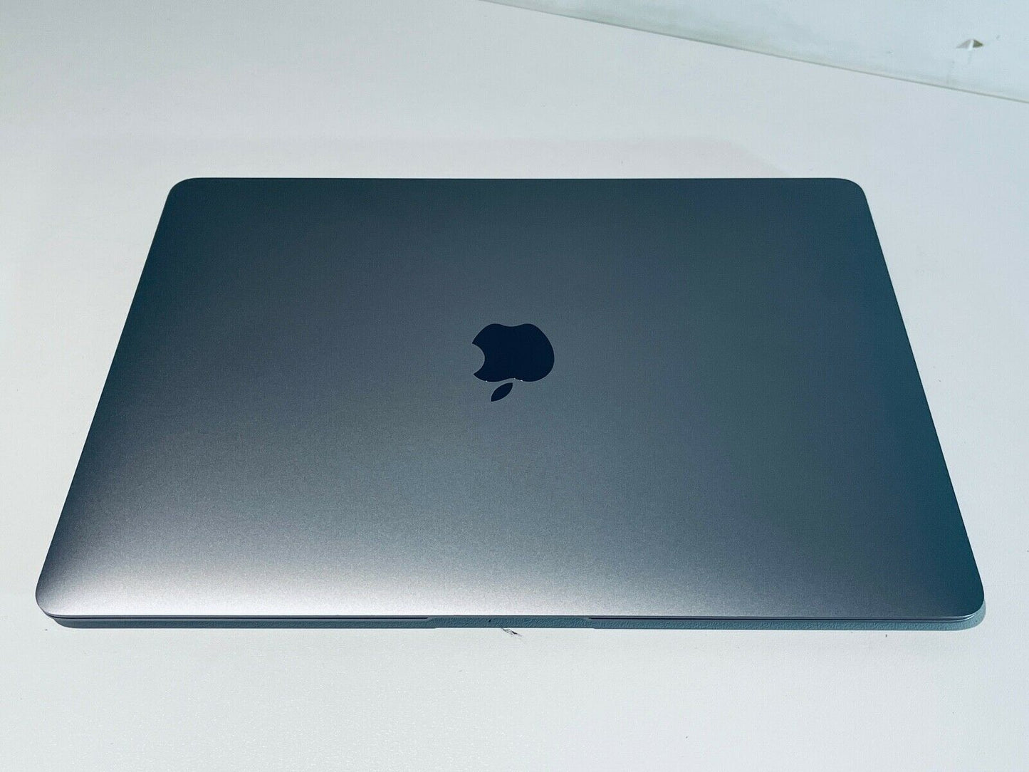 Apple MacBook Air 13" Retina Touch ID 2020 Intel Core i5 1.1Ghz 16GB 512GB SSD