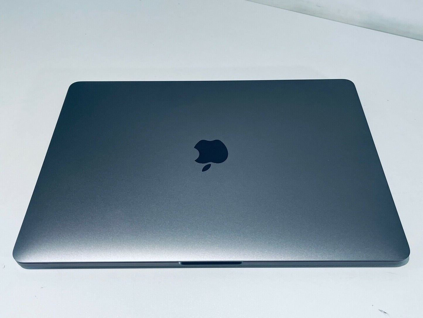 Apple MacBook Pro 13" 2019 Touch Bar ID Intel Quad Core i5 2.4Ghz 8GB 512GB SSD